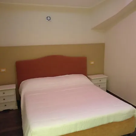 Casale L'abate בית כפרי *